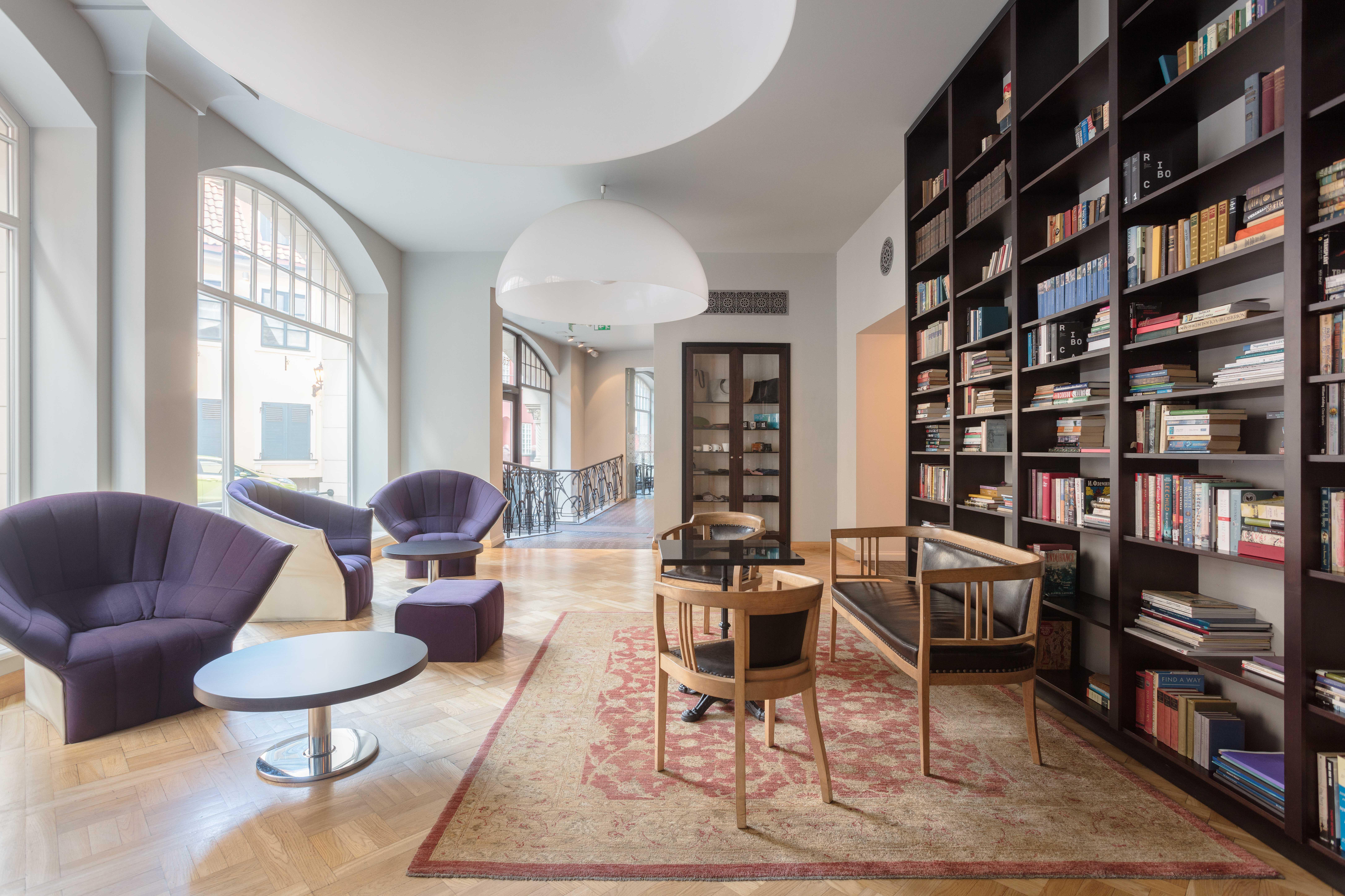 Hotell Neiburgs 4*